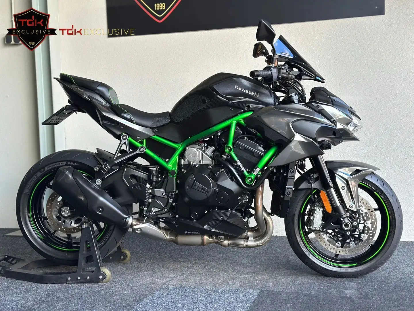 Kawasaki Z H2 Чорний - 2