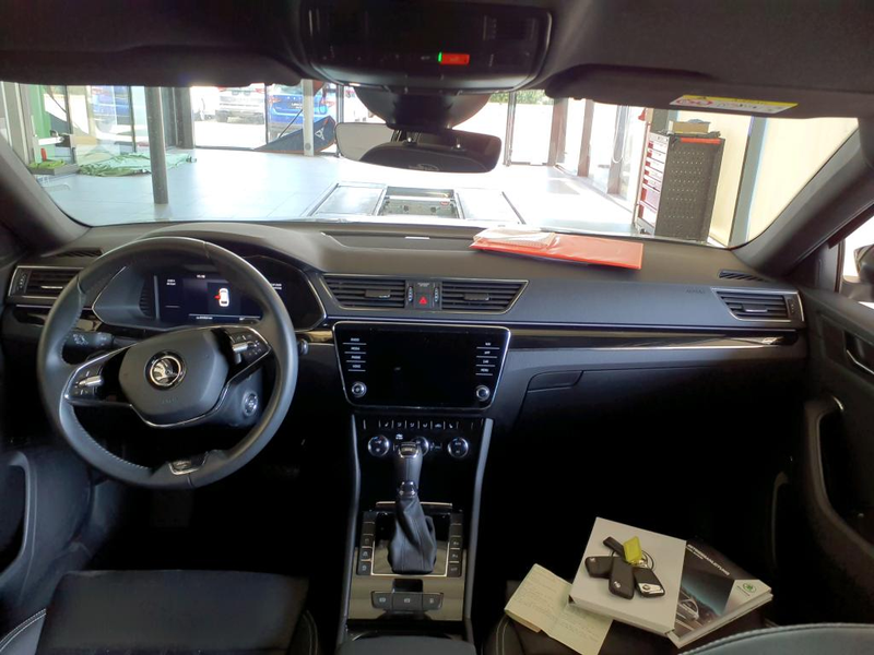 Skoda Superb Combi 2.0 TSI DSG 4x4 L&K AHK, RFK, Keyless, AC... — photo 4