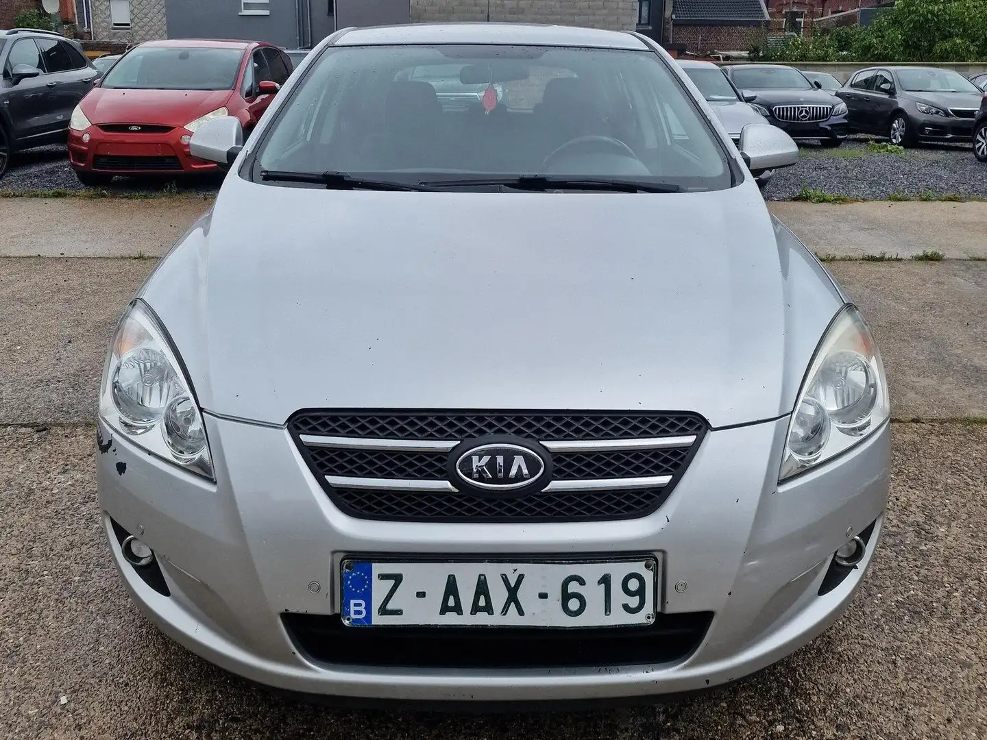 Kia Ceed / cee'd 1.4i EX // Marchand Gris - 2