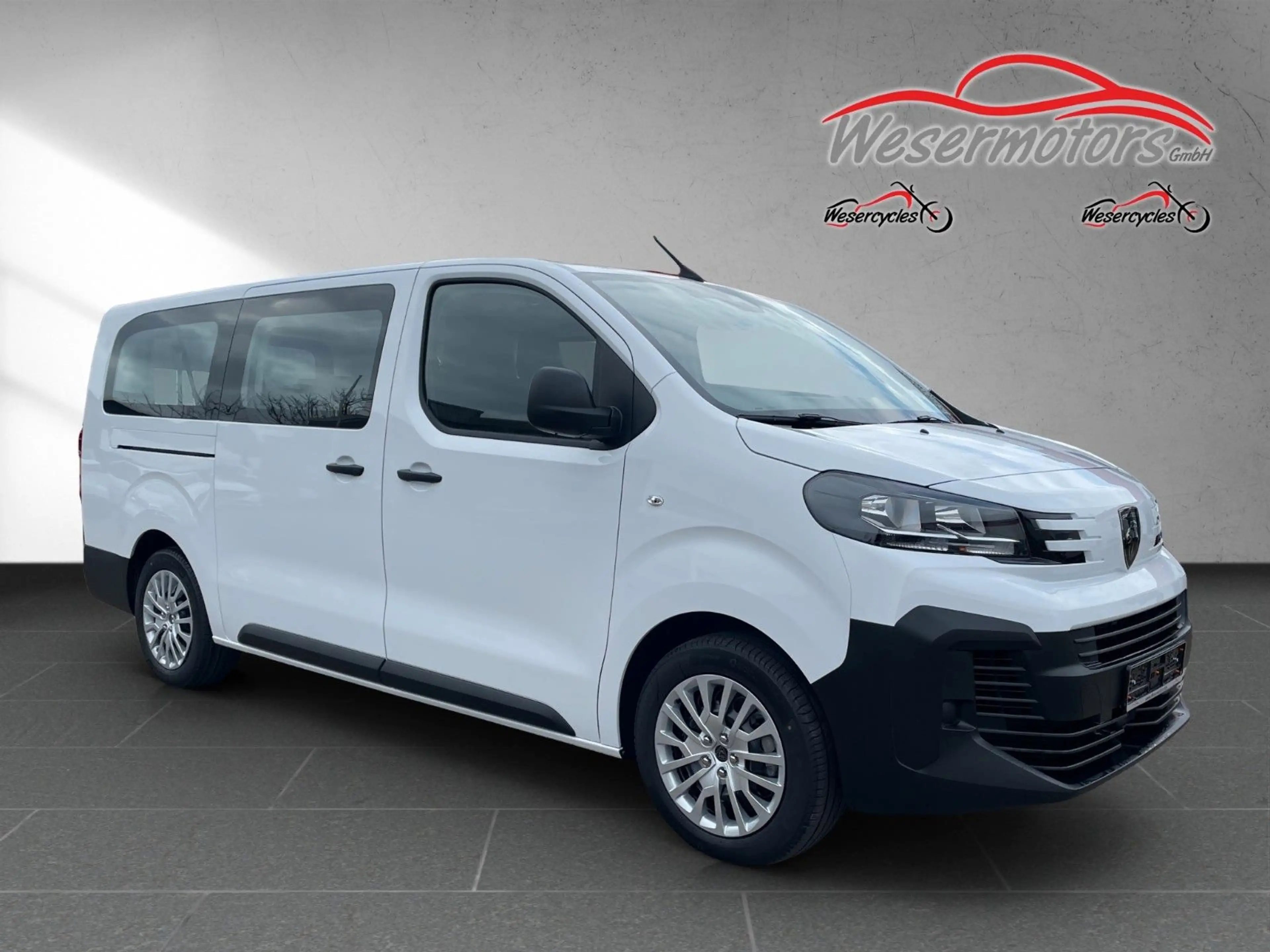 Peugeot Traveller /Expert BlueHDi 180 EAT8 Active L3 — photo 3