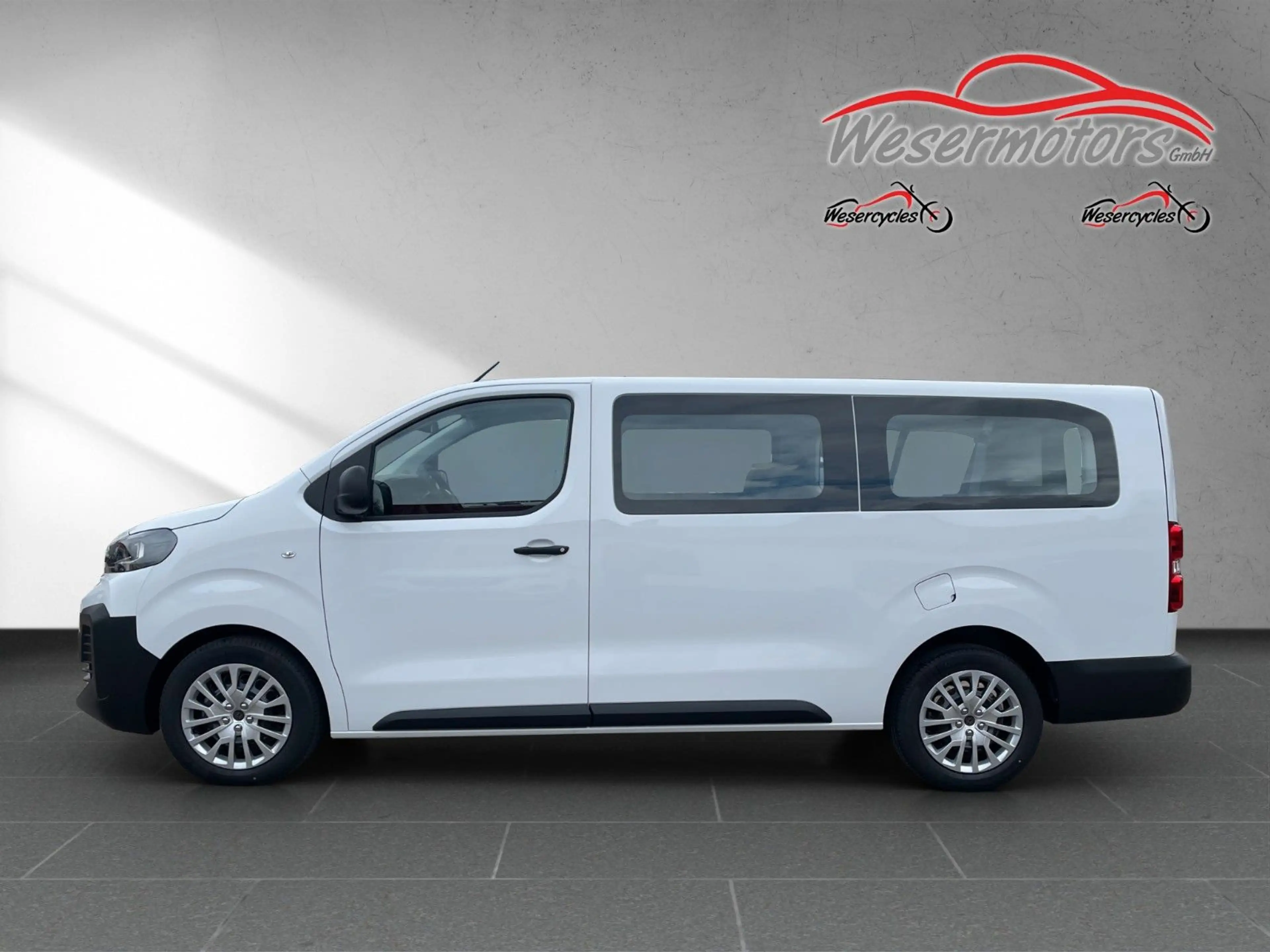 Peugeot Traveller /Expert BlueHDi 180 EAT8 Active L3 — photo 7