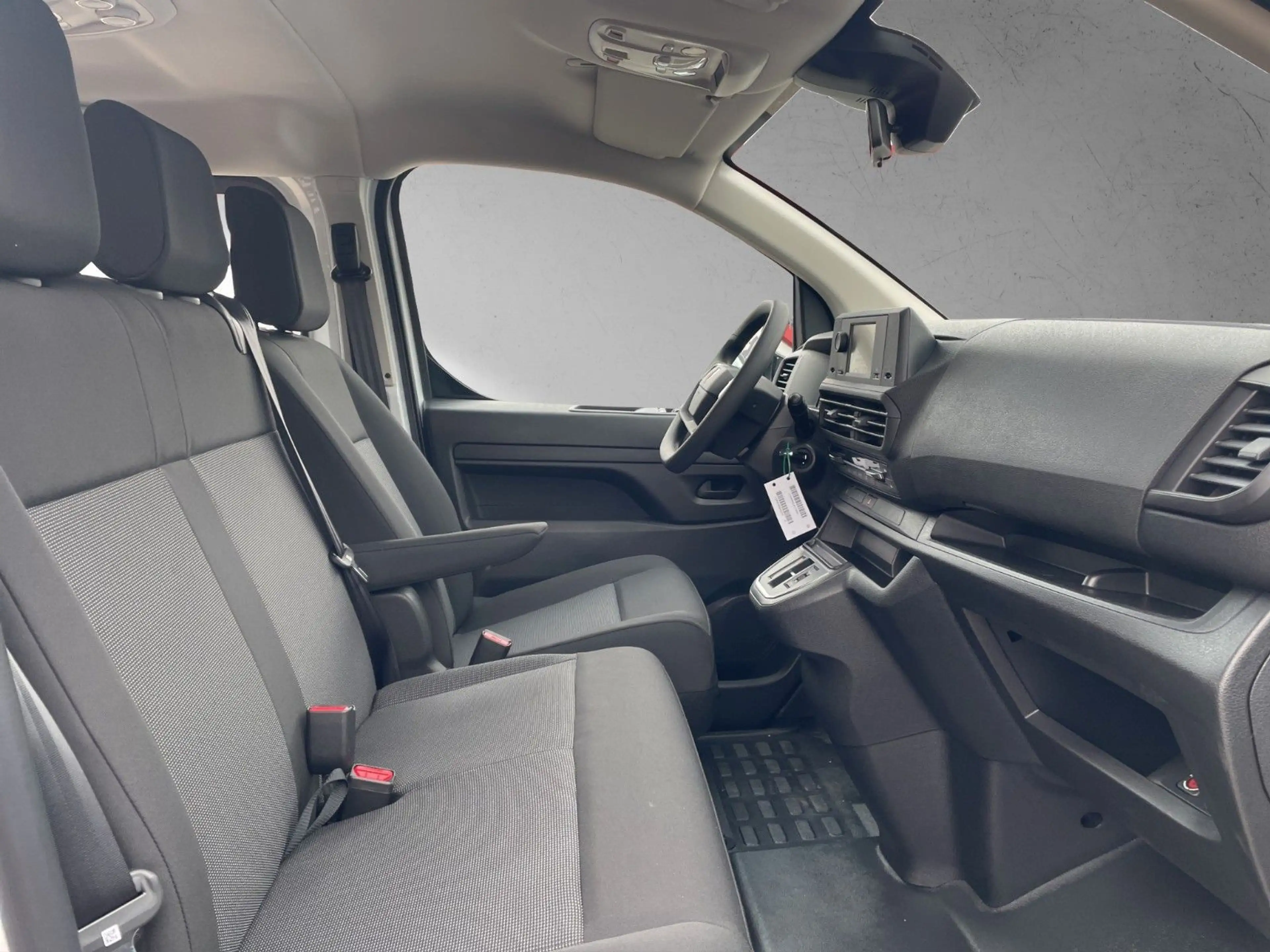 Peugeot Traveller /Expert BlueHDi 180 EAT8 Active L3 — photo 12