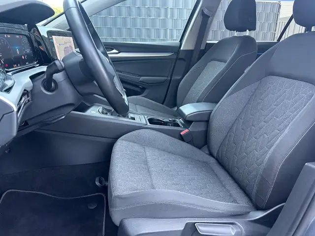Volkswagen Golf view 10