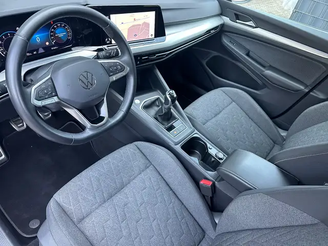 Volkswagen Golf view 9