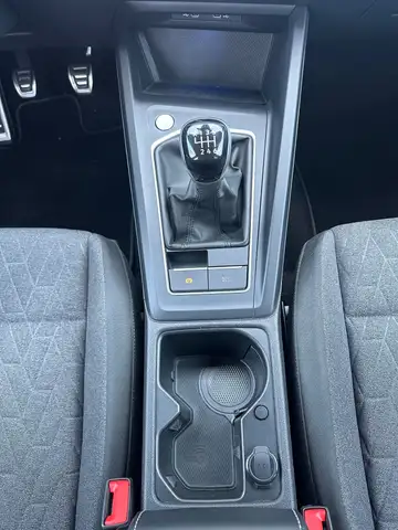 Volkswagen Golf view 15