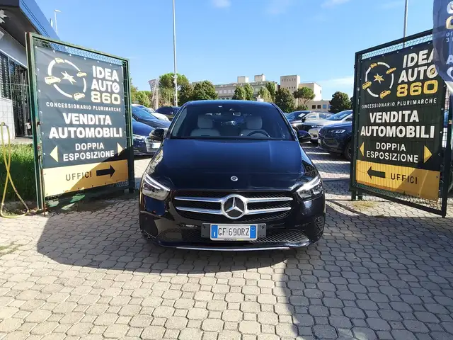 Mercedes-Benz B-Class view 2