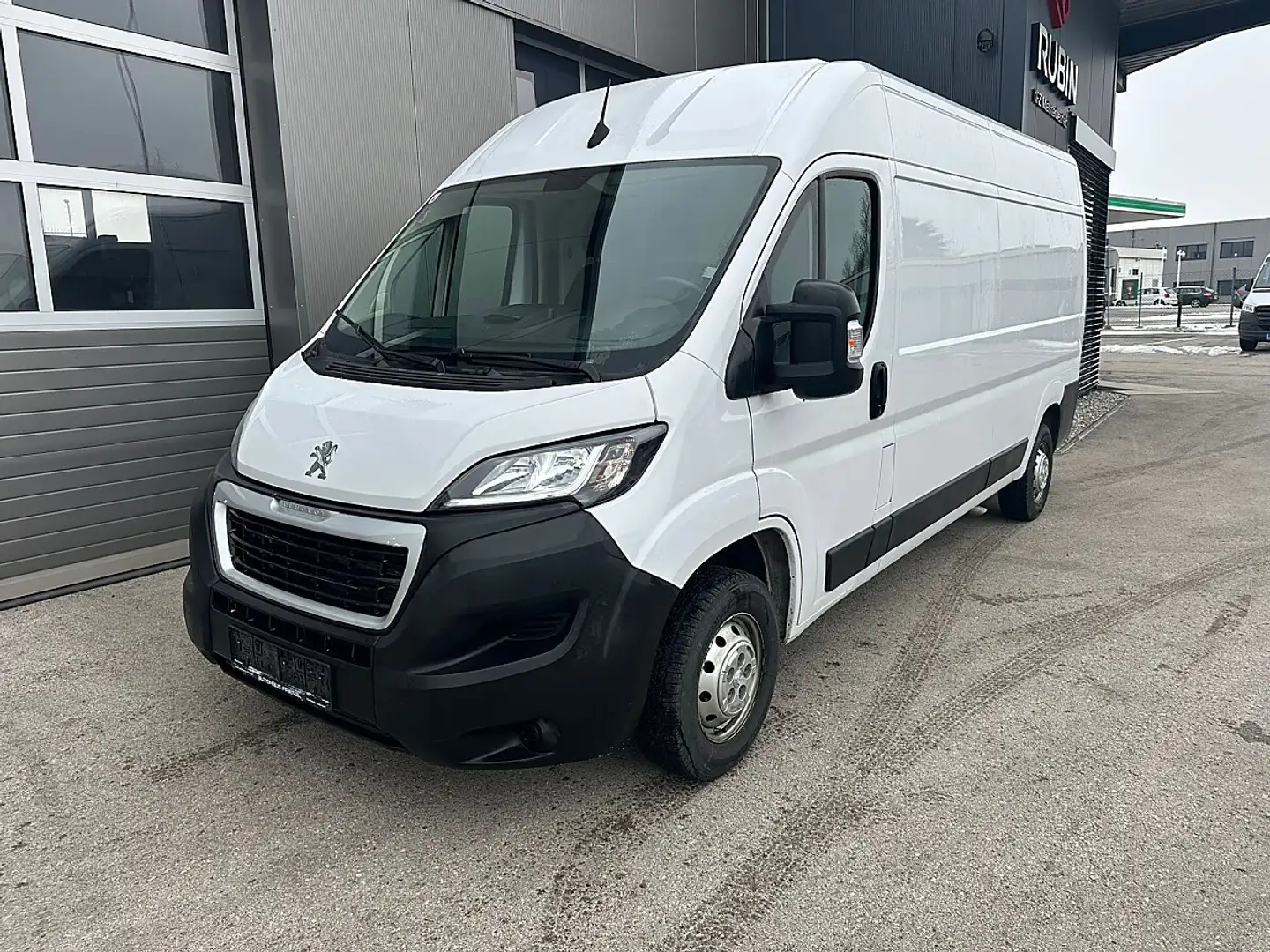 Peugeot Boxer 33 L3H2 BlueHDi 140 S&S Weiß - 2