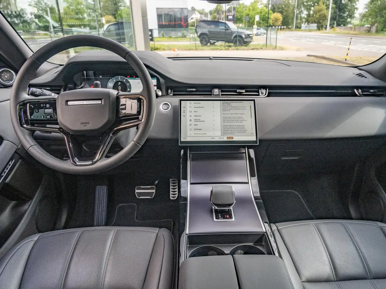 Land Rover Range Rover Evoque 2026 — фото 9