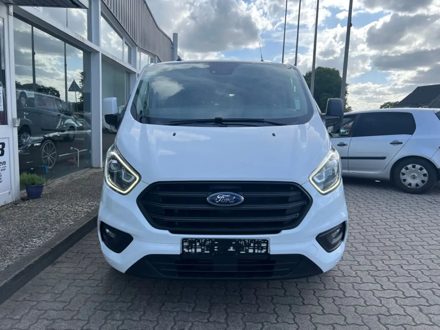 Ford Transit Custom TRANSIT CUSTOM 320 L2 TREND XENON/STANDHZ/KAMERA Weiß - 2