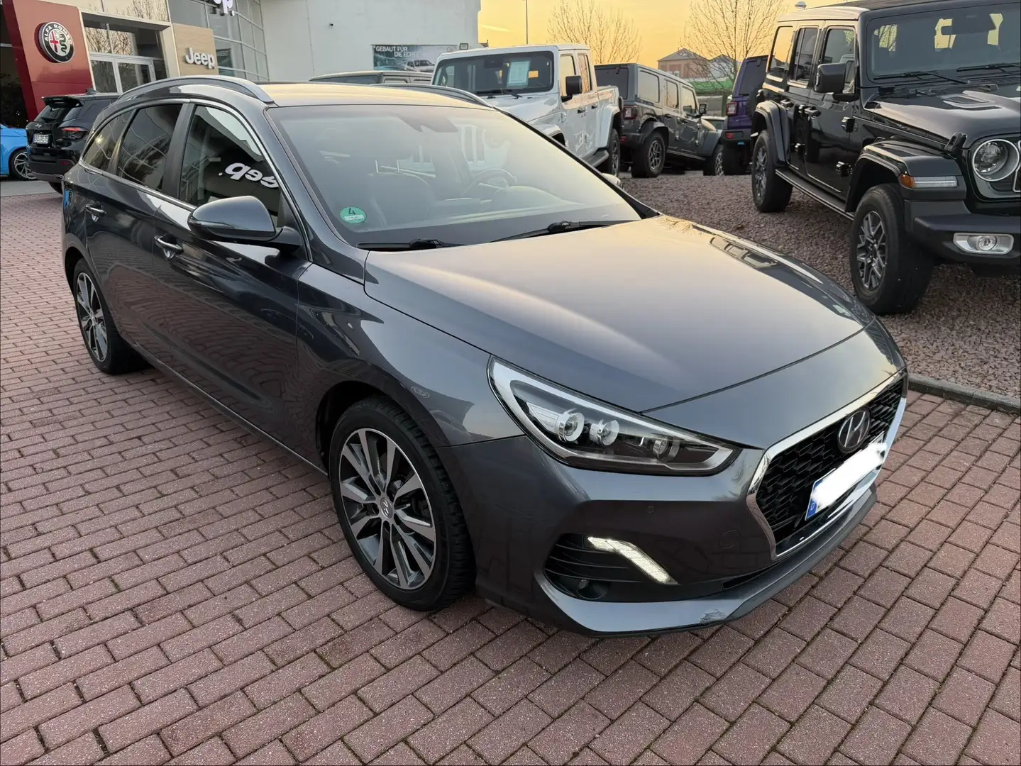 Hyundai i30 cw Premium Grau - 1