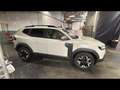 Dacia Duster EXTREME hybrid 140 auto  11/03/2026 Beige - thumbnail 3