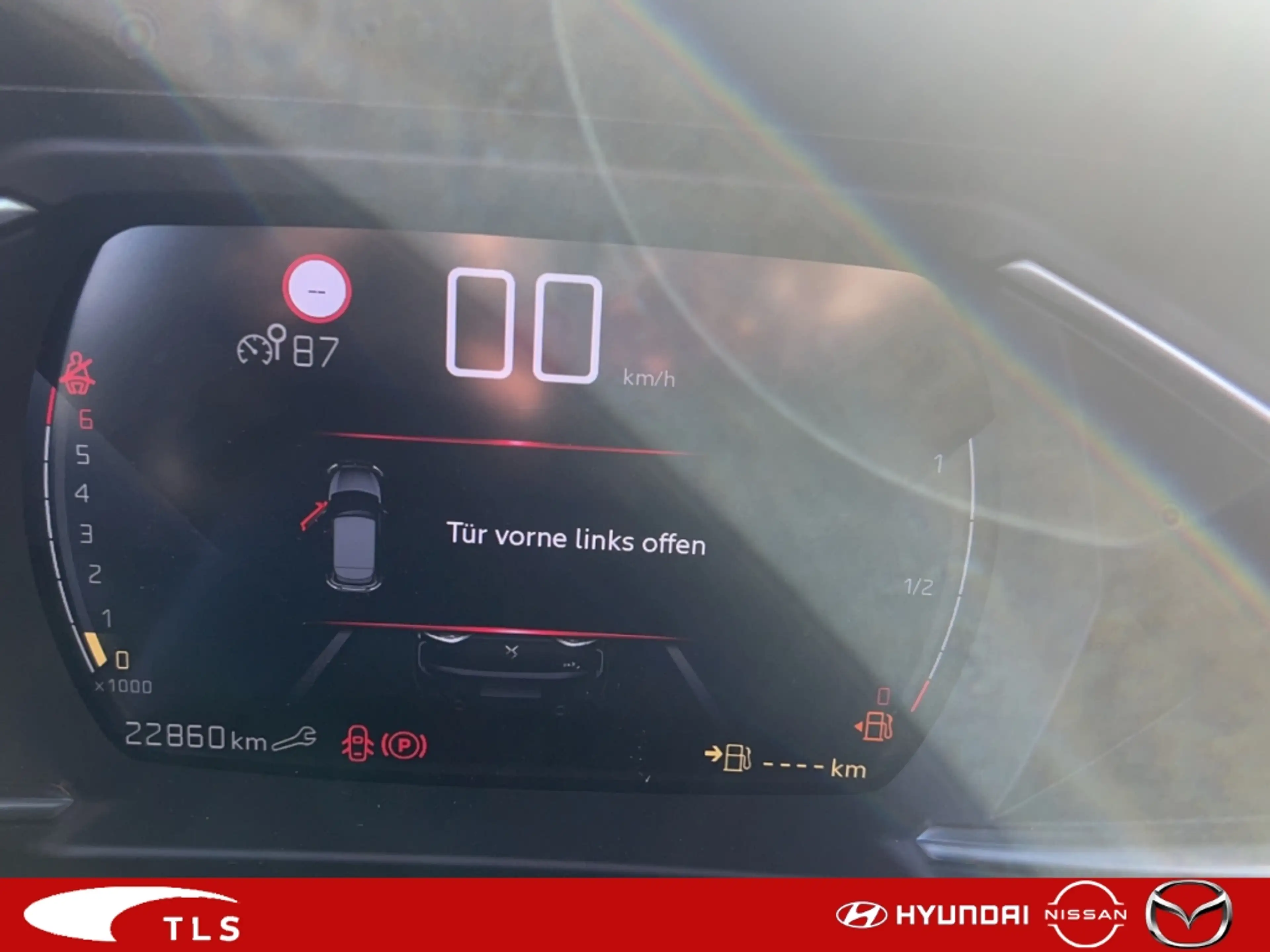 DS Automobiles DS 3 Crossback So Chic 100 Klimaautom Keyless Spurhalteass. Verke — photo 12
