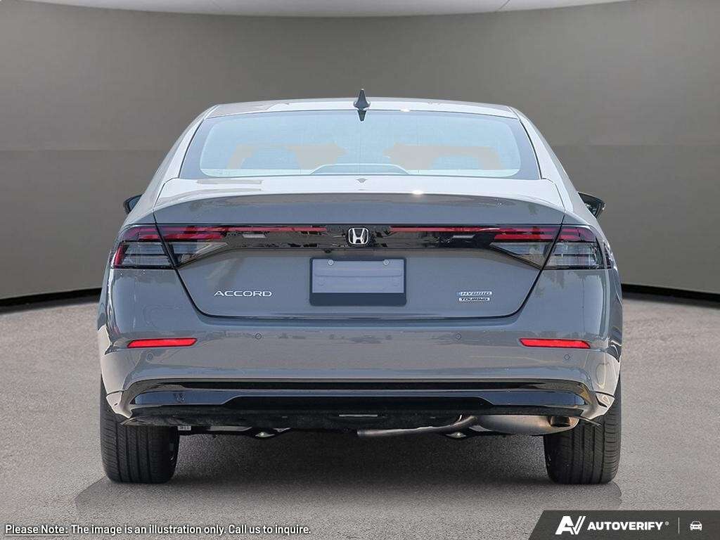 2026 Honda Accord Touring eCVT Hybrid Sedan — снимка 1
