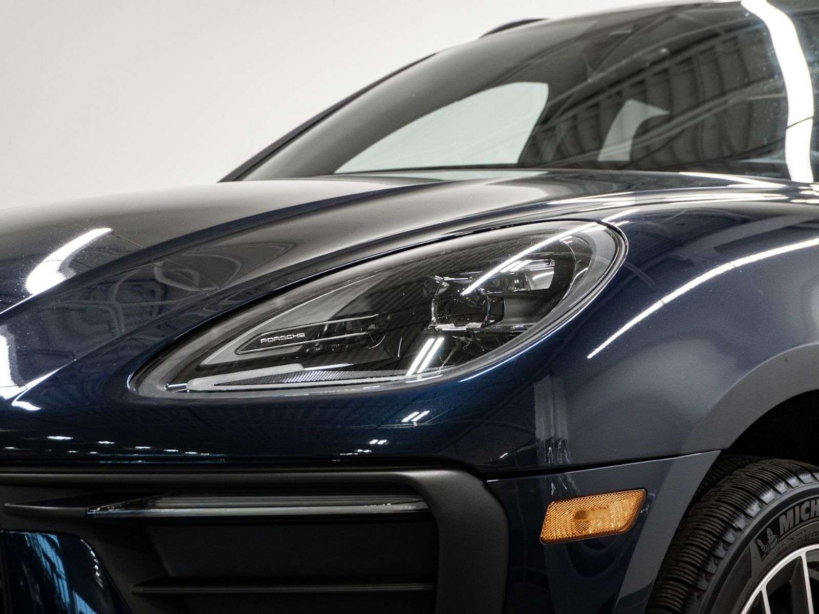 2023 Porsche Macan Fresh New Arrival, Low Mileage, Full Services, Ple thumb 13
