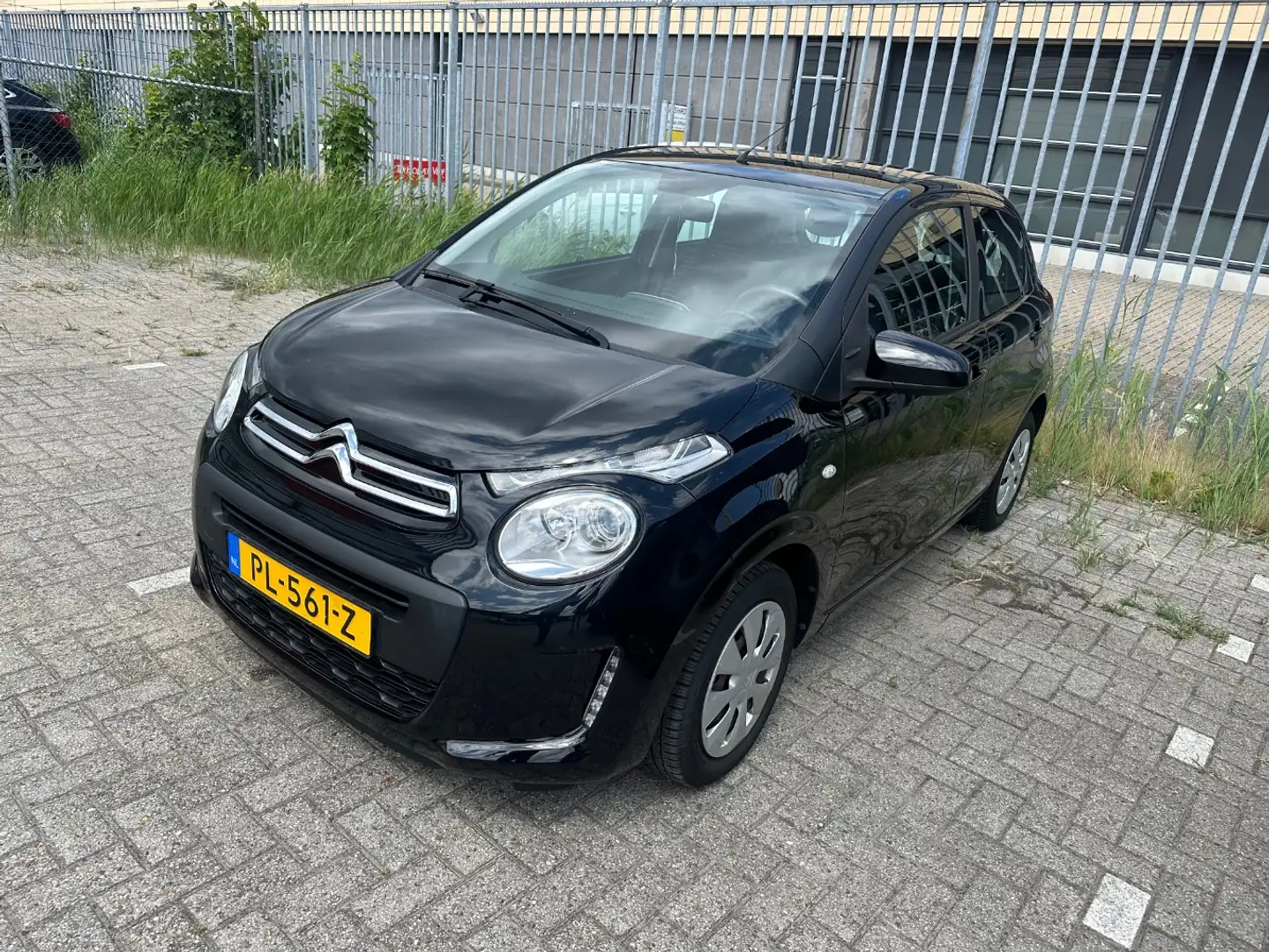 Citroen C1 1.0 e-VTi Selection Airco | Bluetooht | Elek. Rame Zwart - 1