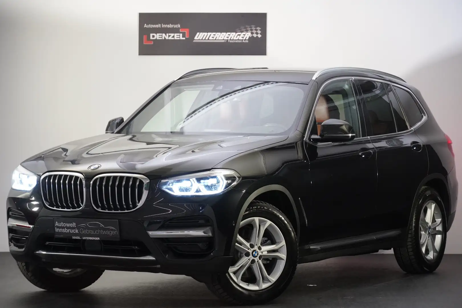 BMW X3 xDrive20d 48V Aut. Schwarz - 2