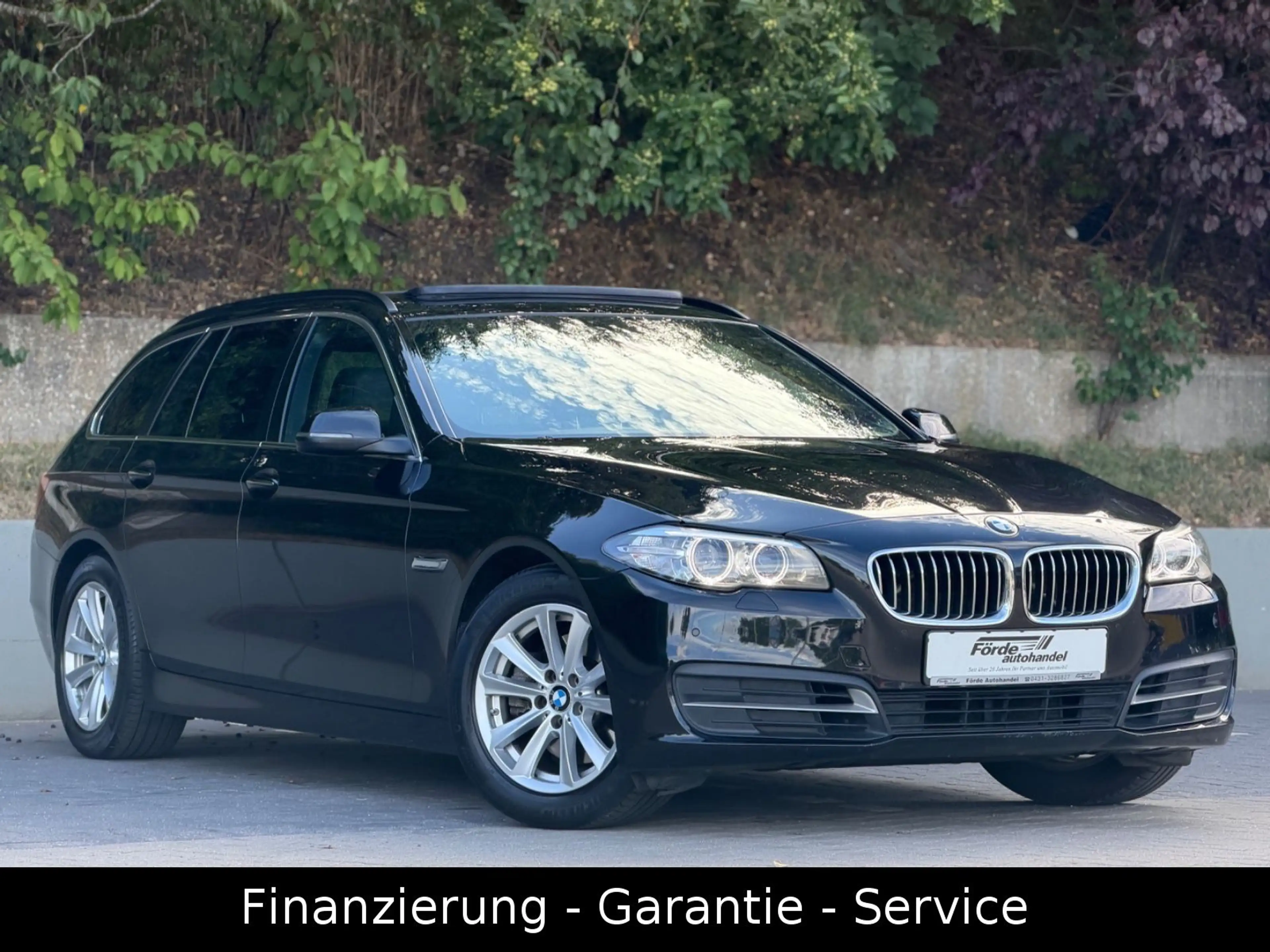 BMW 520 d Touring/LED/PANO/2HAND/LEDER/WENIG KM — photo 3