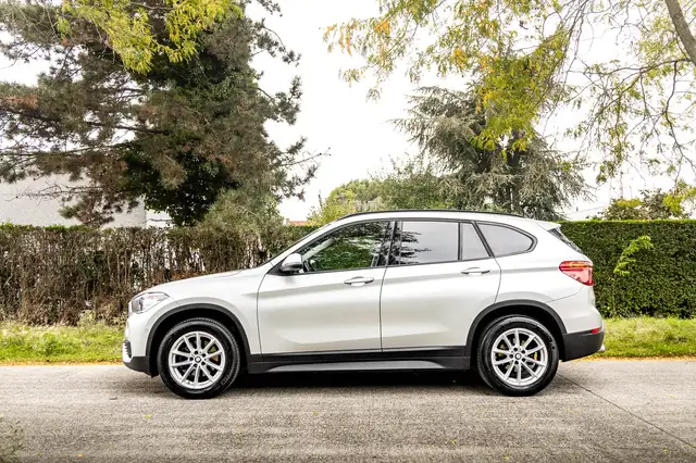 BMW X1 view 9