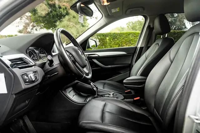 BMW X1 view 5