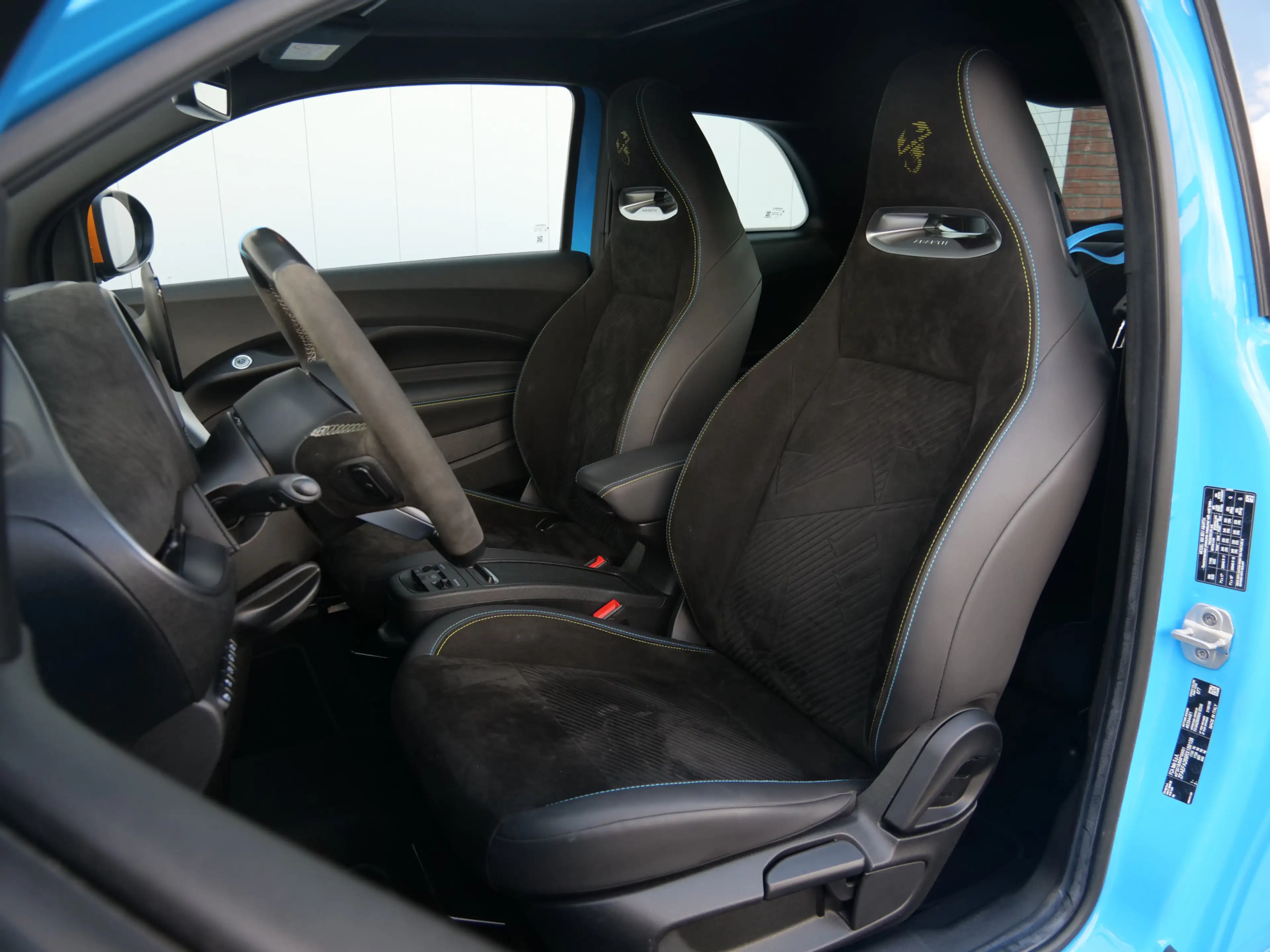 Fiat 500 Abarth Turismo 42 kWh Navigatie / LED / Panoramadak / Cam — photo 28