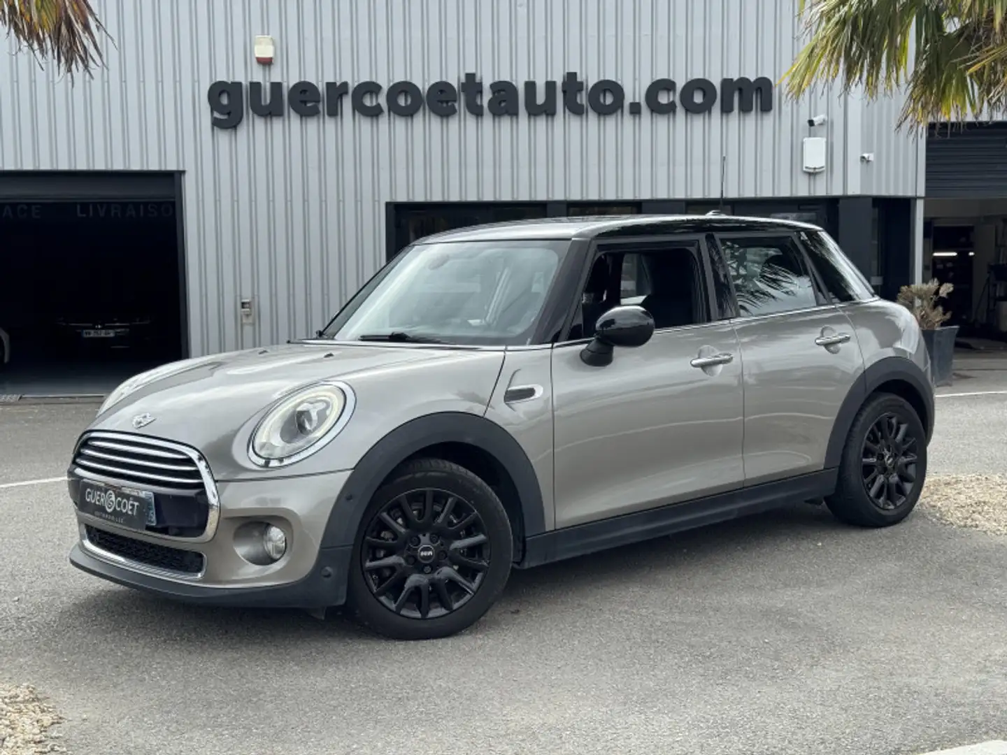 MINI Cooper COOPER 136CH BUSINESS BVA Gris - 1