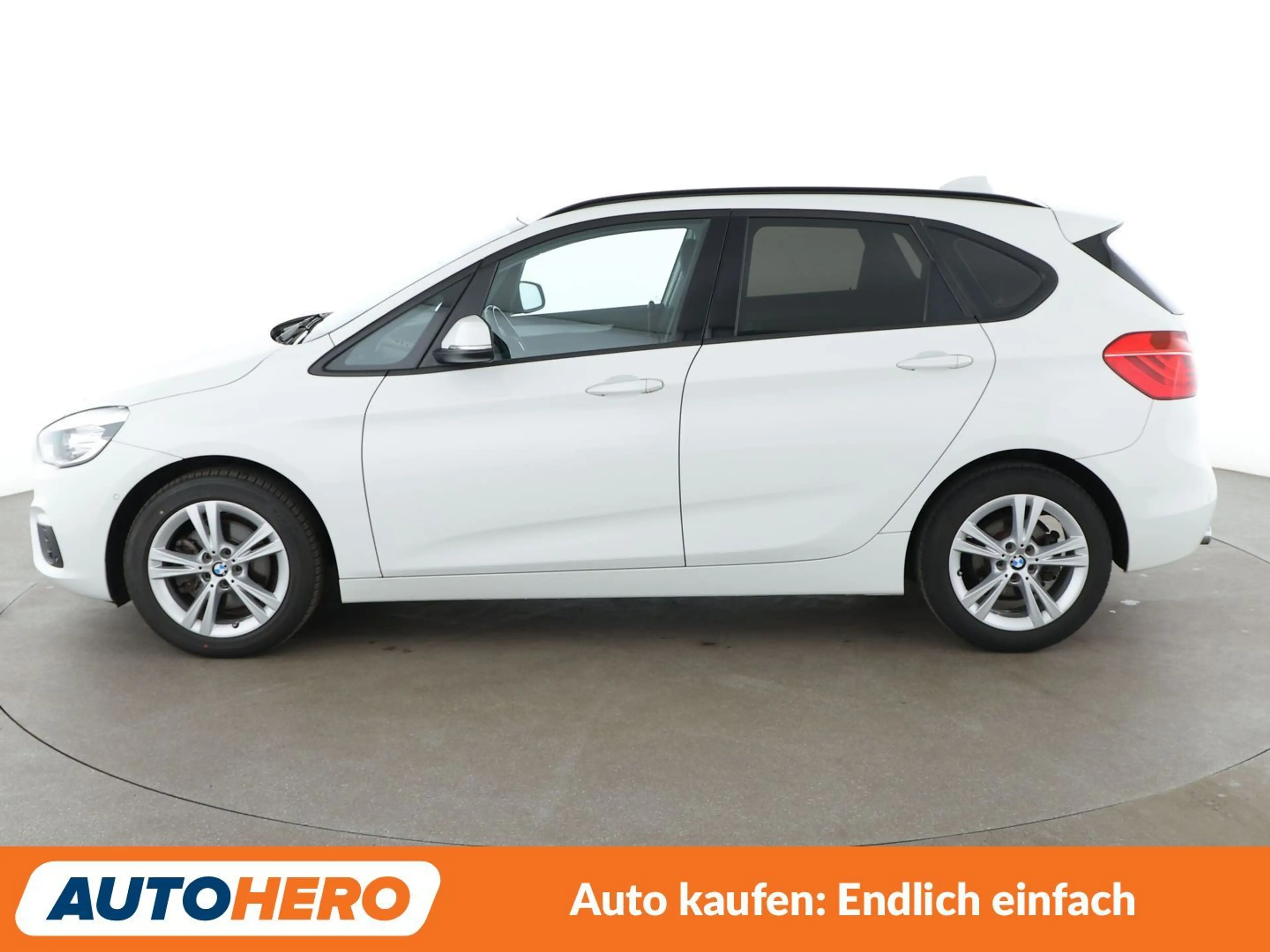 BMW 220 220i Active Tourer Advantage Aut.*NAVI*TEMPO*PDC* — photo 3