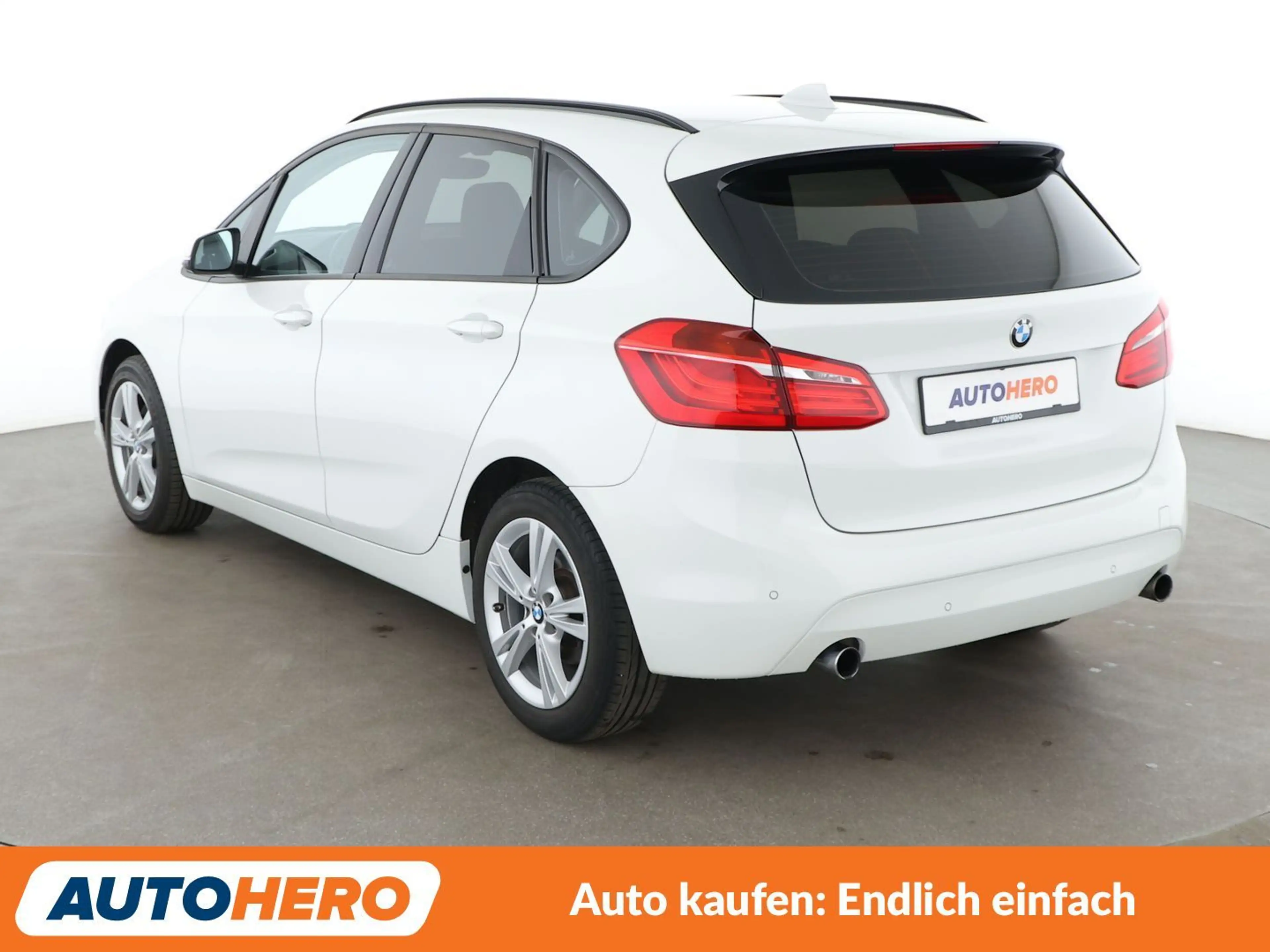BMW 220 220i Active Tourer Advantage Aut.*NAVI*TEMPO*PDC* — photo 4