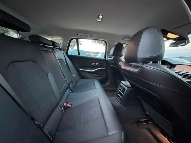 BMW I view 11