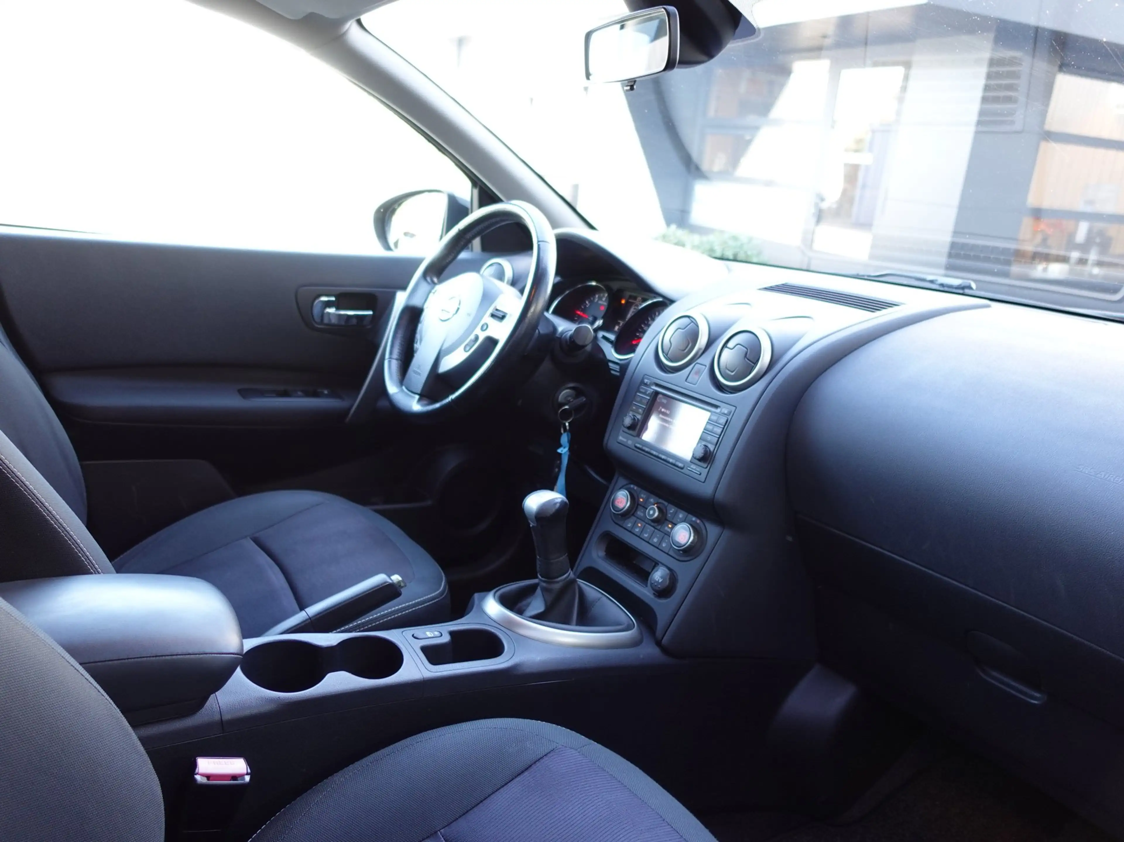 Nissan Qashqai 1.6 Acenta (Navigatie,Cruise,Achteruitrijcamera) — photo 6