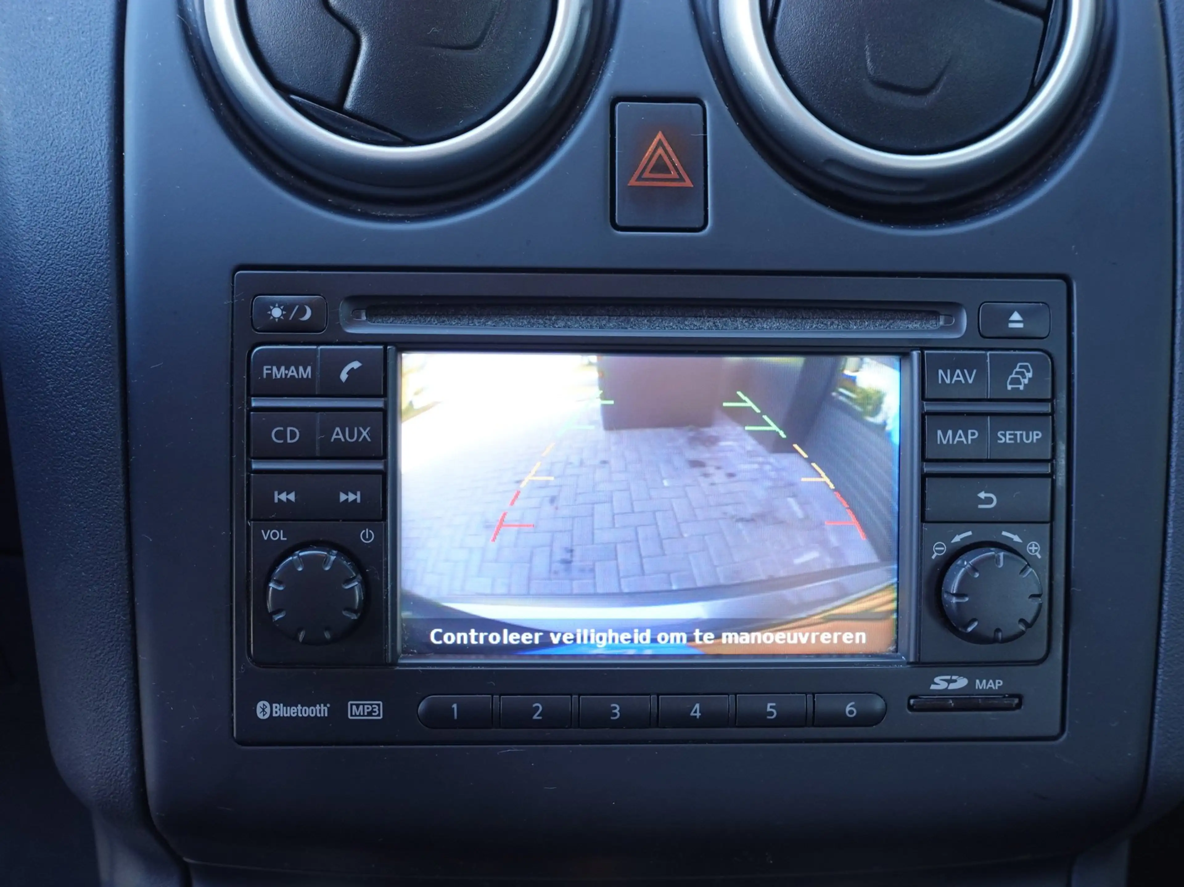 Nissan Qashqai 1.6 Acenta (Navigatie,Cruise,Achteruitrijcamera) — photo 13