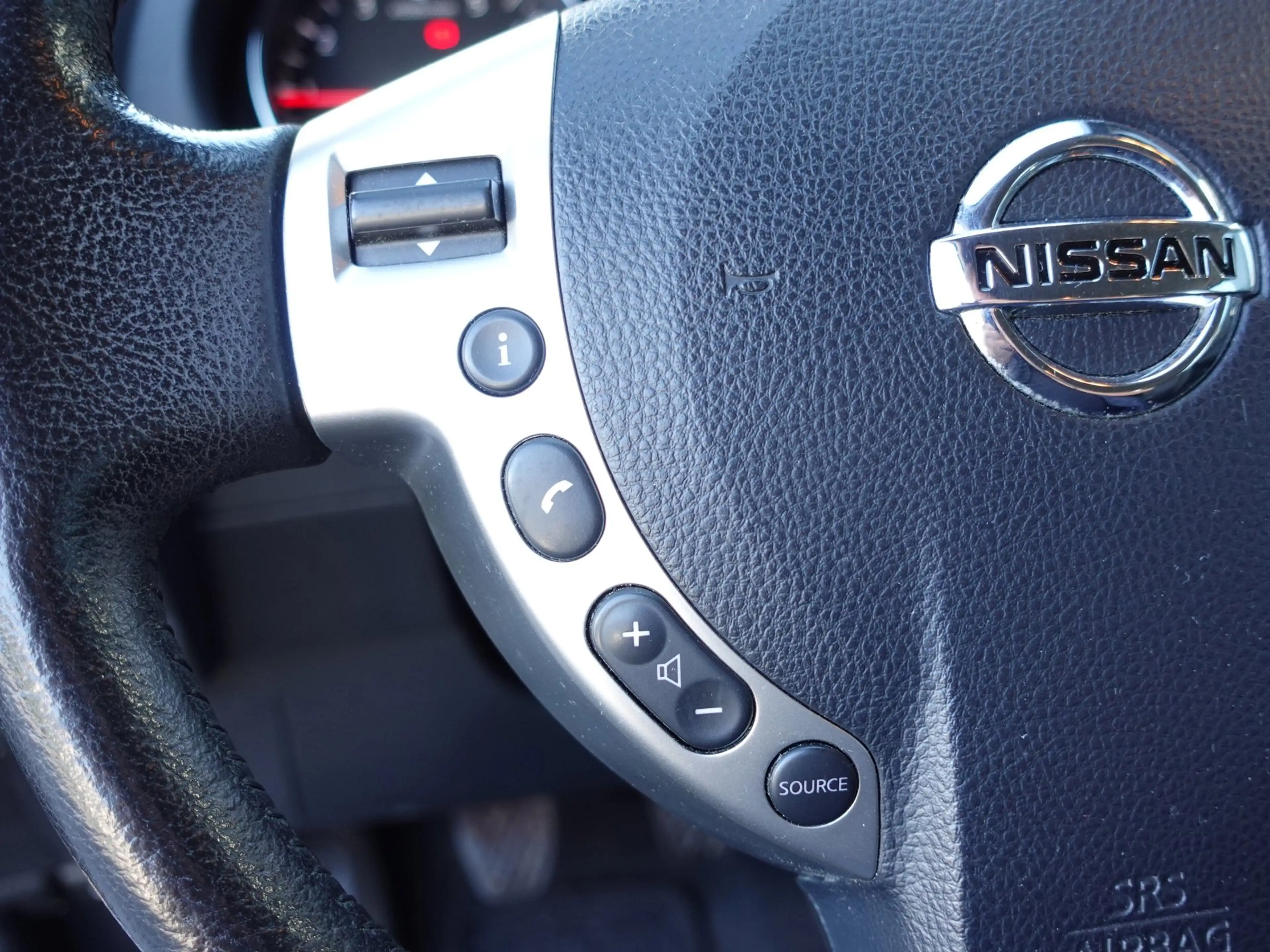 Nissan Qashqai 1.6 Acenta (Navigatie,Cruise,Achteruitrijcamera) — photo 15
