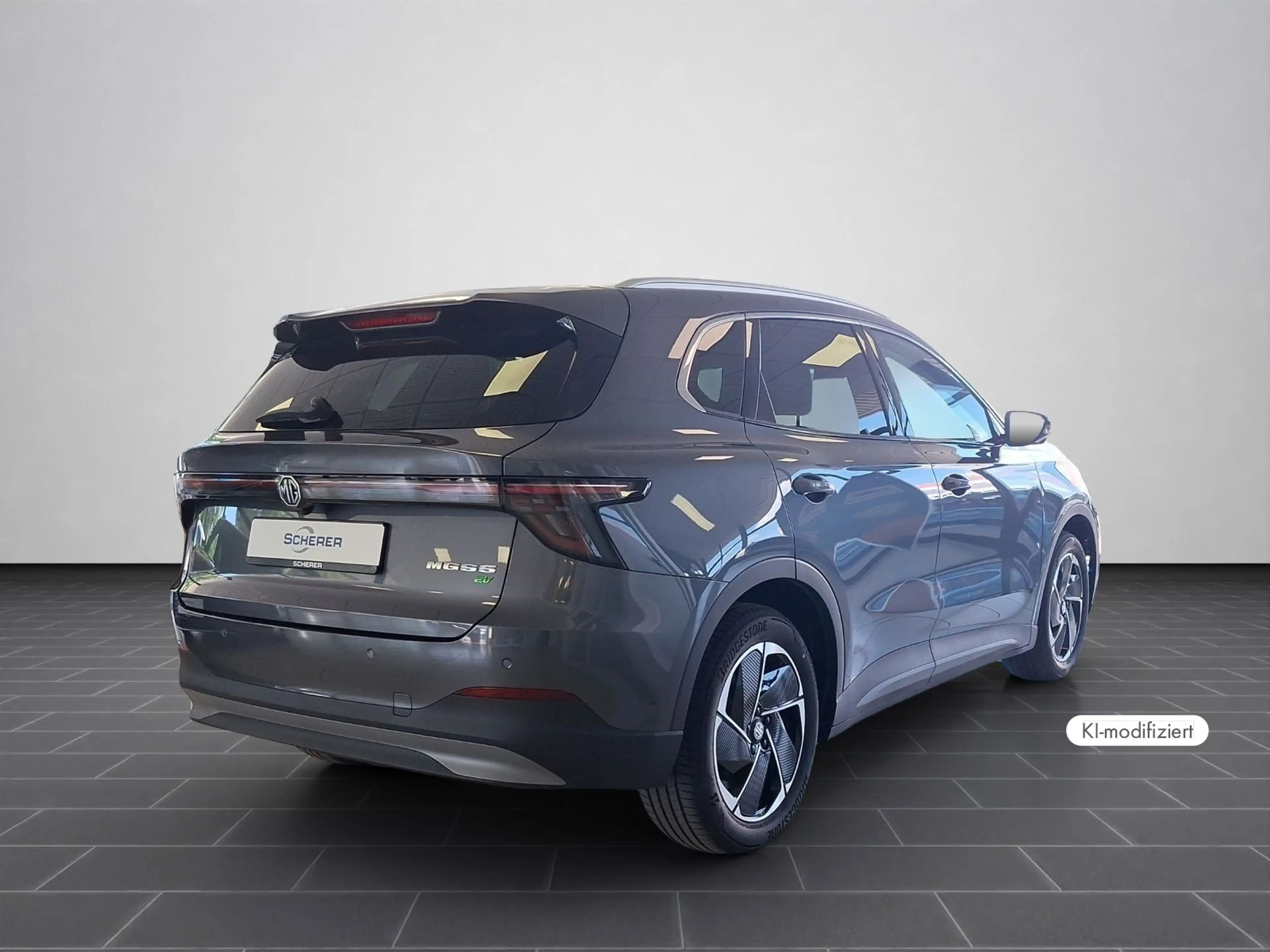 MG MGS5 EV Luxury Longe Range — photo 2