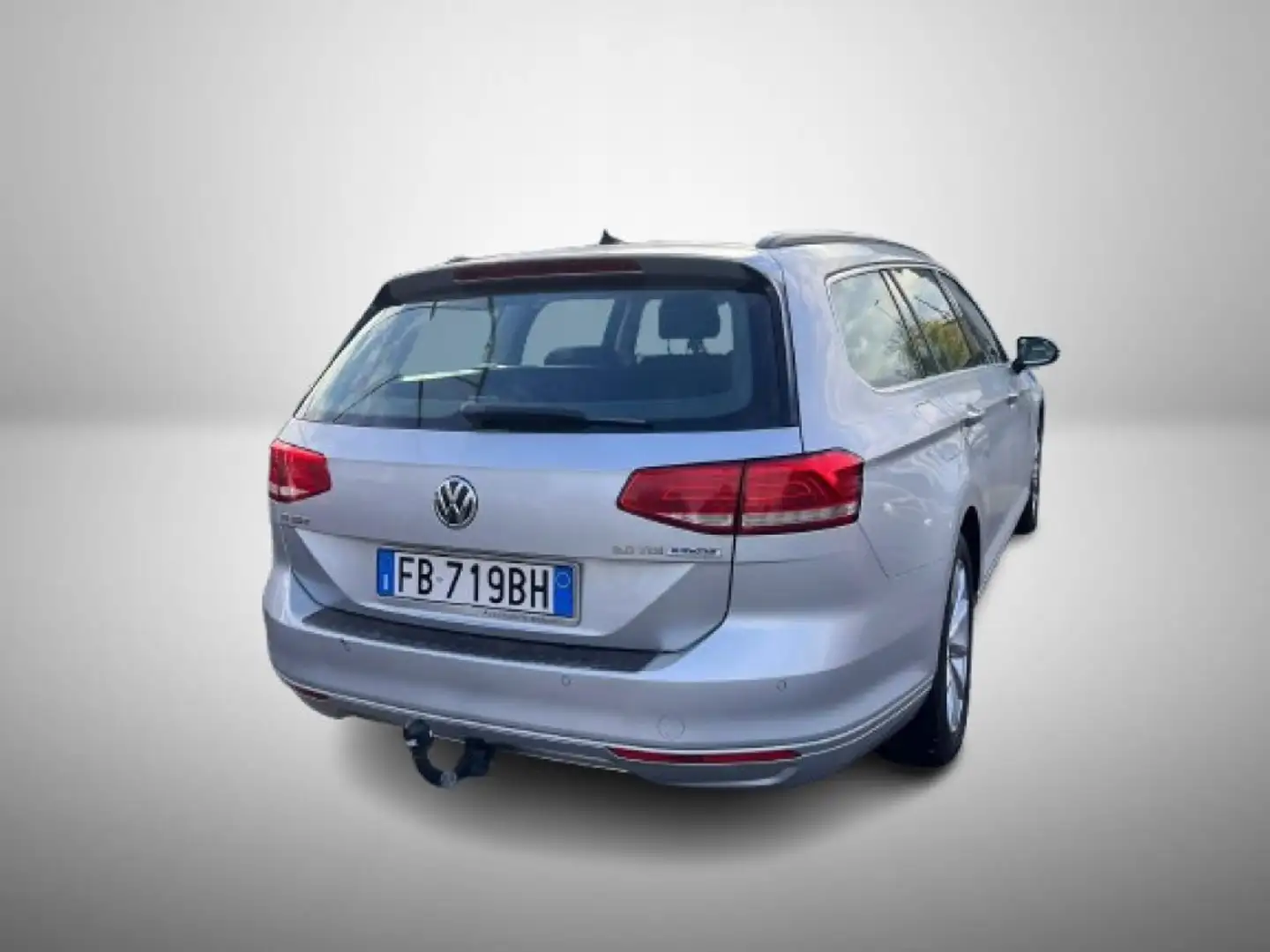 Volkswagen Passat Business Variant 2.0 TDI Executive BMT Grigio - 2
