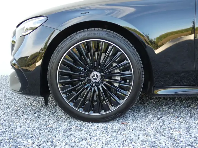 Mercedes-Benz E 220 d 4M T +AHK+Burm+DigiLight+360°+Fahrass Ansicht 26