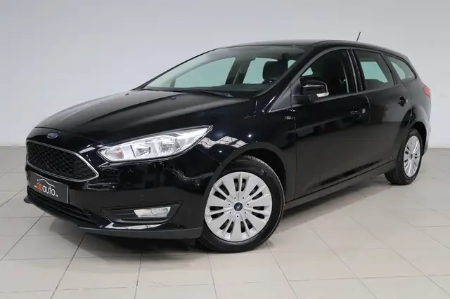 Ford Focus view 4