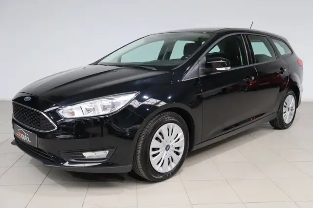 Ford Focus view 5