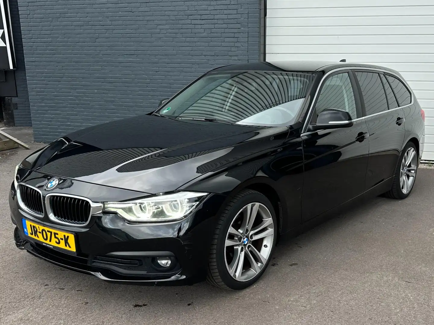 BMW 320 3-serie Touring 320d EDE Centennial High Executive Noir - 2