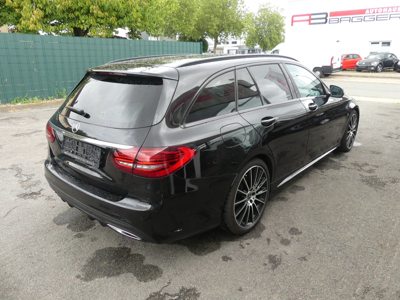 Mercedes-Benz C 300 C T-Modell C 300 d AMG Line — photo 5