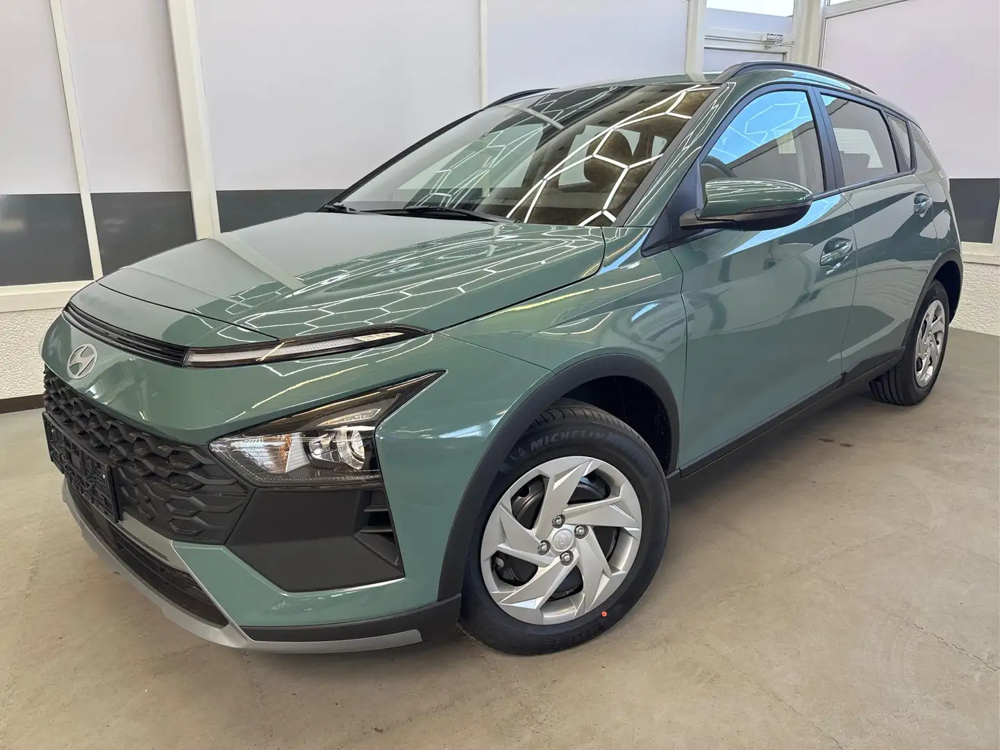 Hyundai BAYON LIFE FL NAVI RFK PDC 1.2 MPI 57,9kW/79PS EURO6 ... Verde - 1