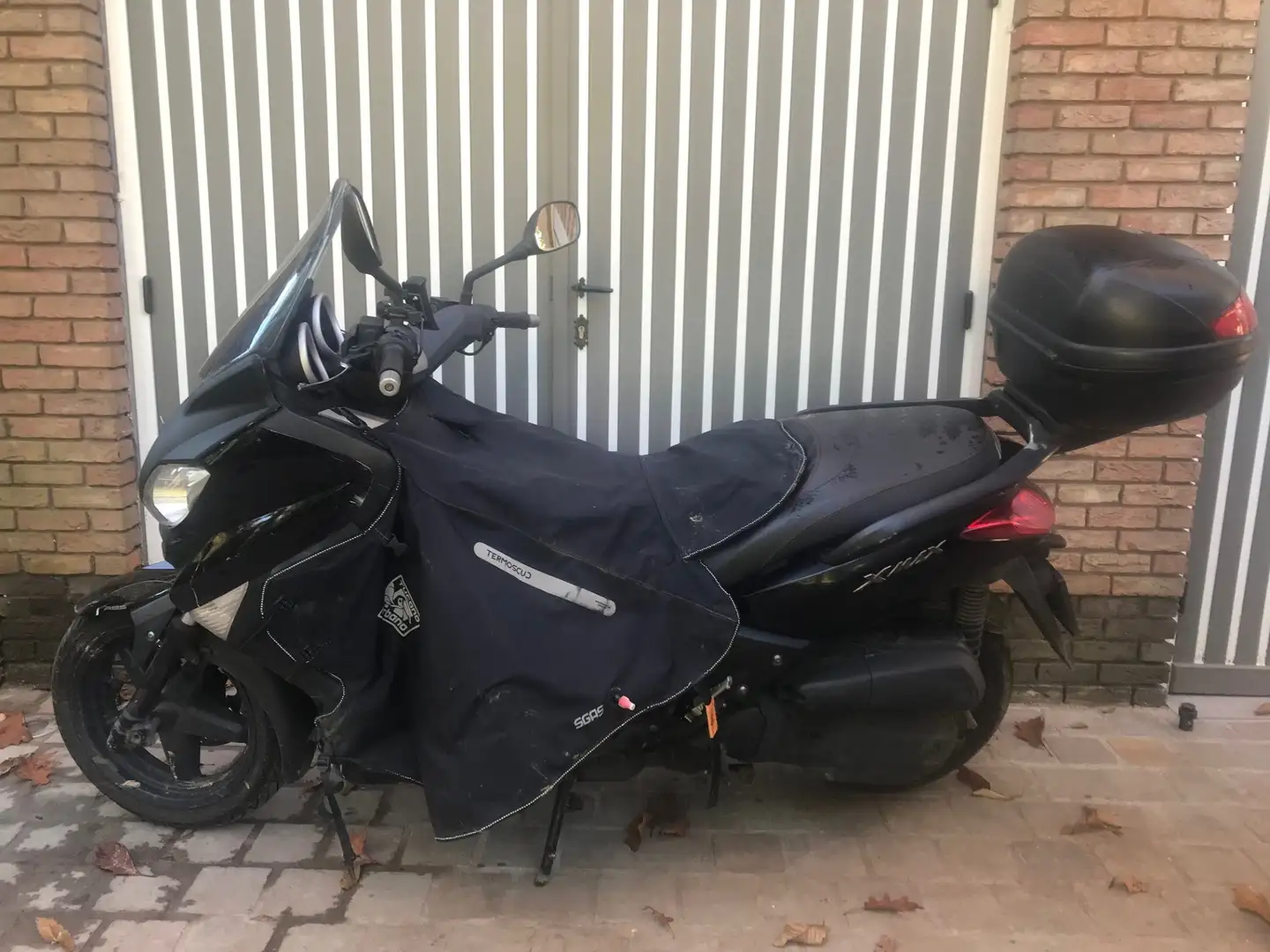 Yamaha X-Max 125 Noir - 2