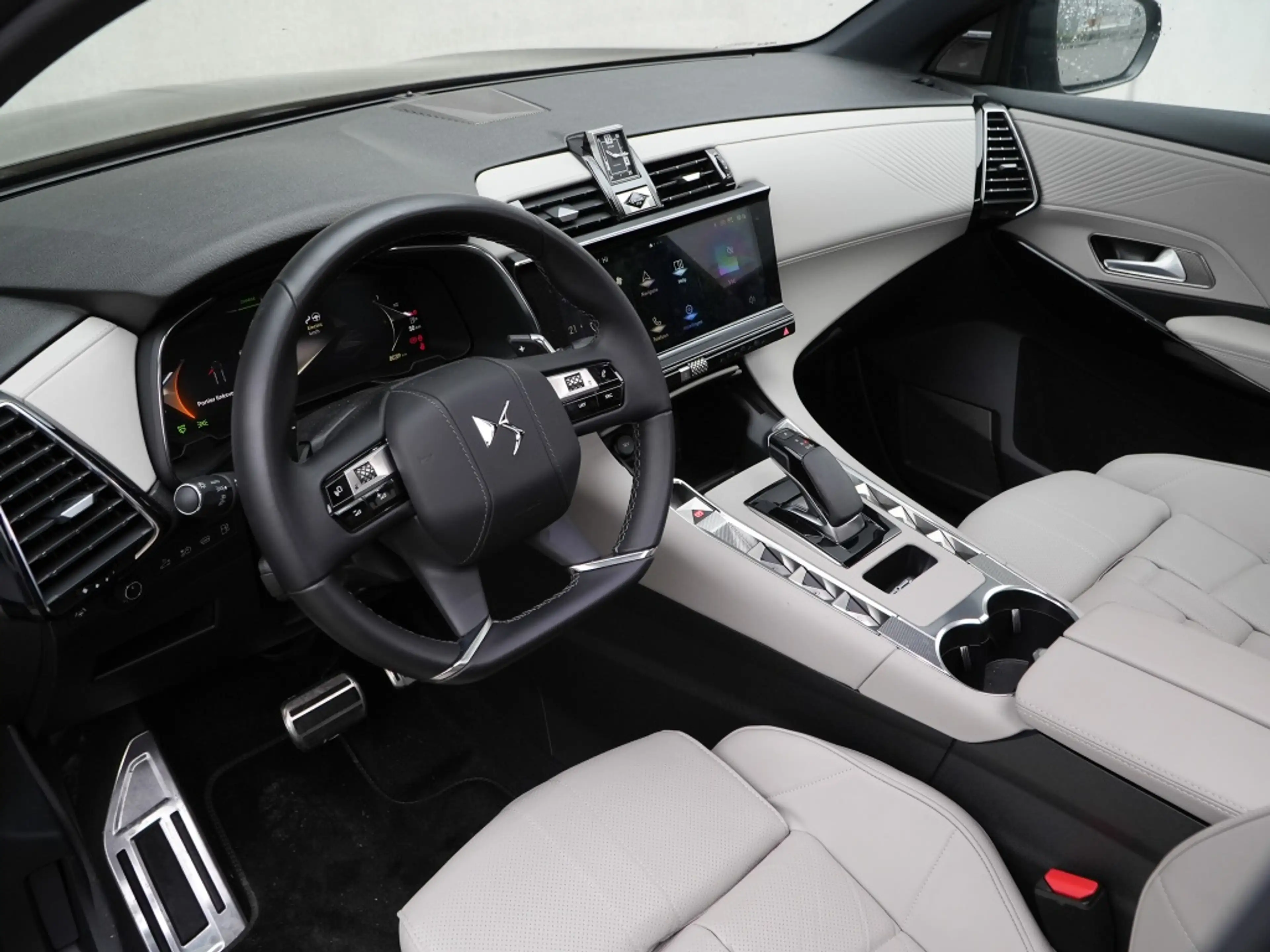 DS Automobiles DS 7 E-Tense 300 PK Étoile 4x4 | Pano | Trekhaak | FOCA — photo 14