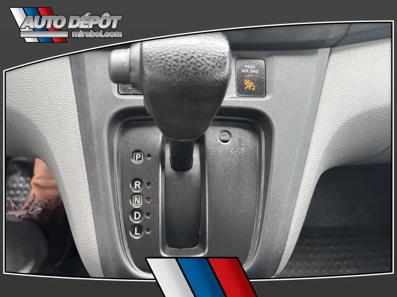 Nissan NV200 снимка Nissan NV200