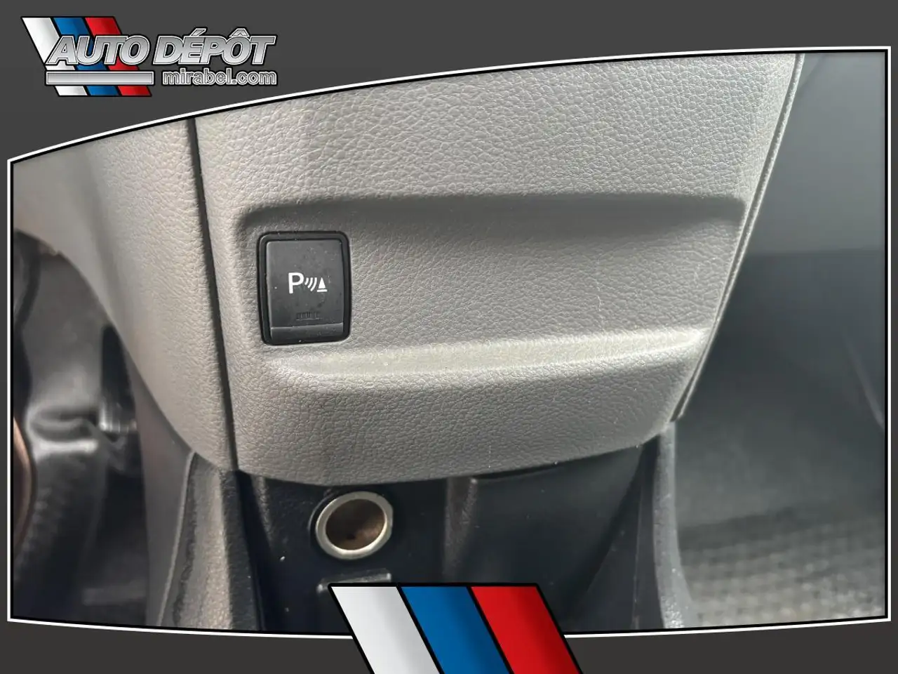 Nissan NV200 снимка Nissan NV200