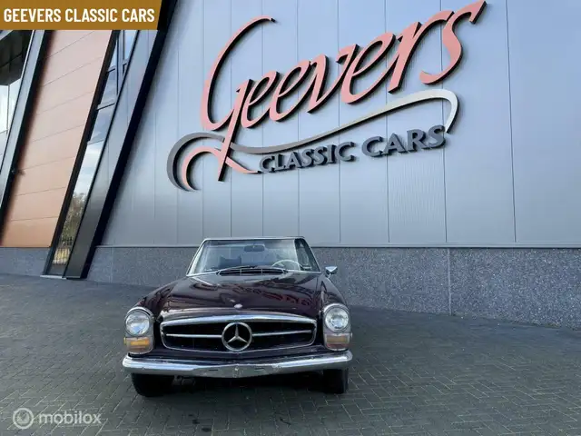 Mercedes-Benz SL 280 PAGODE 2 TOPS CABRIOLET MANUAL TRANSMISSION