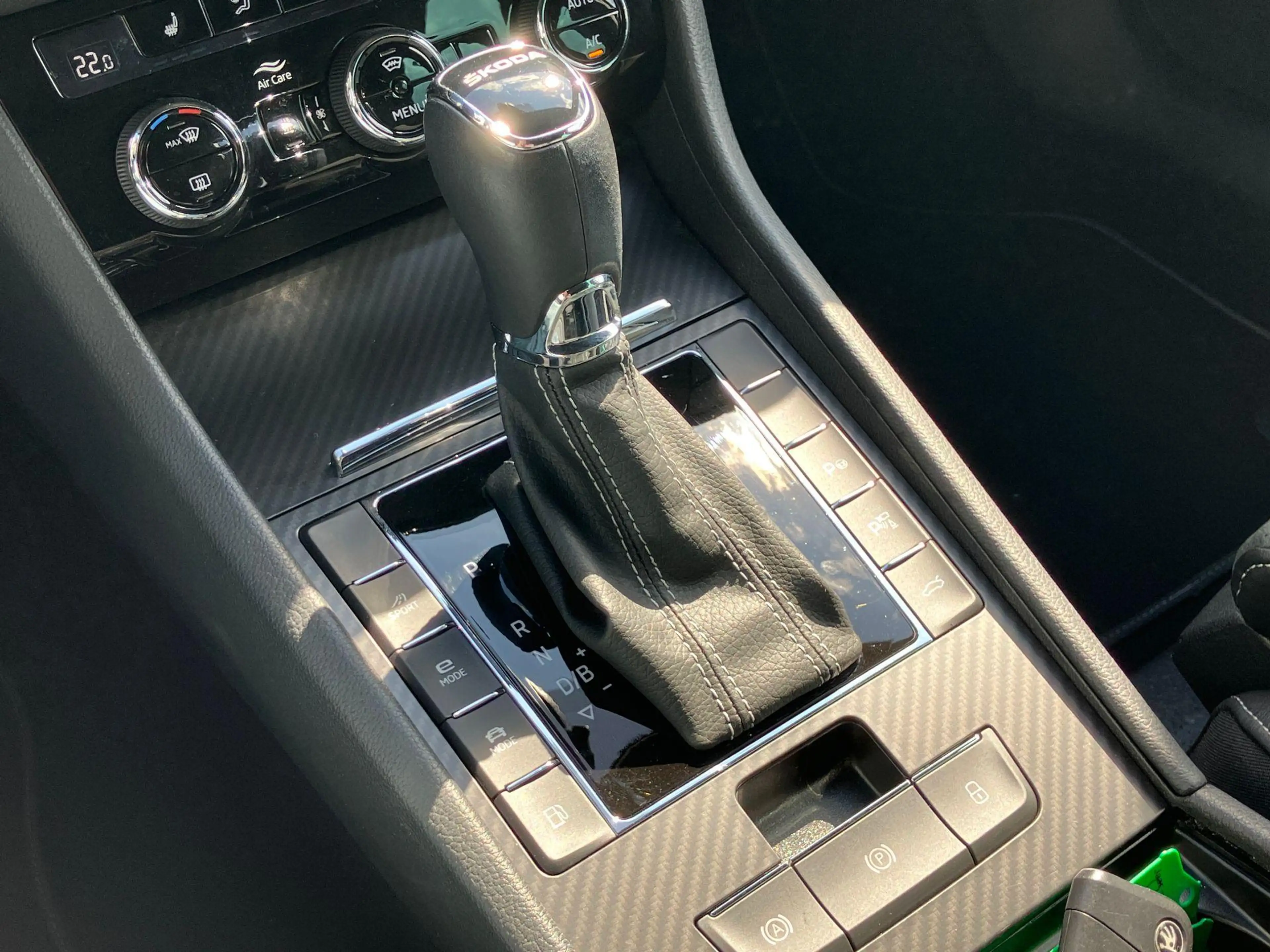 Skoda Superb Combi 1.4TSI 180KW/245PK Sportline Business Panora — photo 15