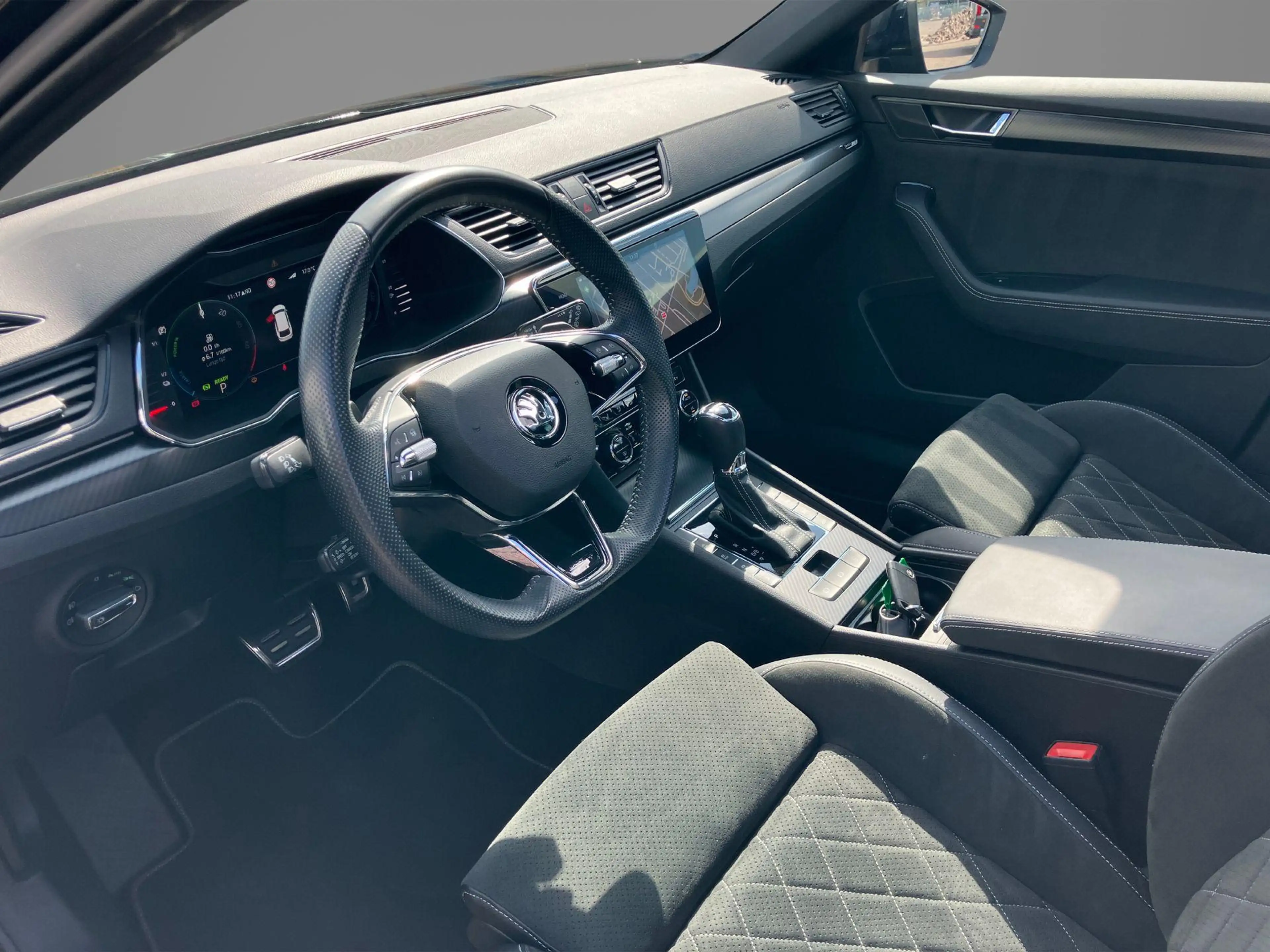 Skoda Superb Combi 1.4TSI 180KW/245PK Sportline Business Panora — photo 9