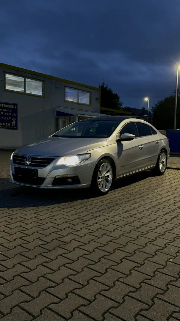 Volkswagen Passat CC 2.0 TDI DSG - 2