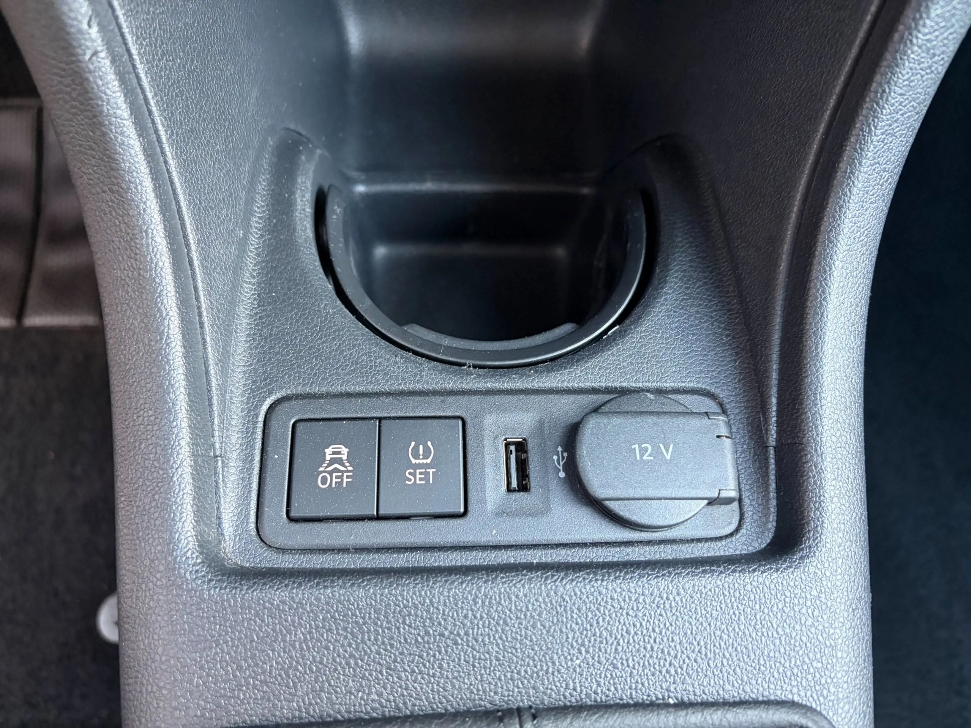 Volkswagen up! 1.0 BMT up! beats / PDC Achter / Handsfree / Airco — photo 24