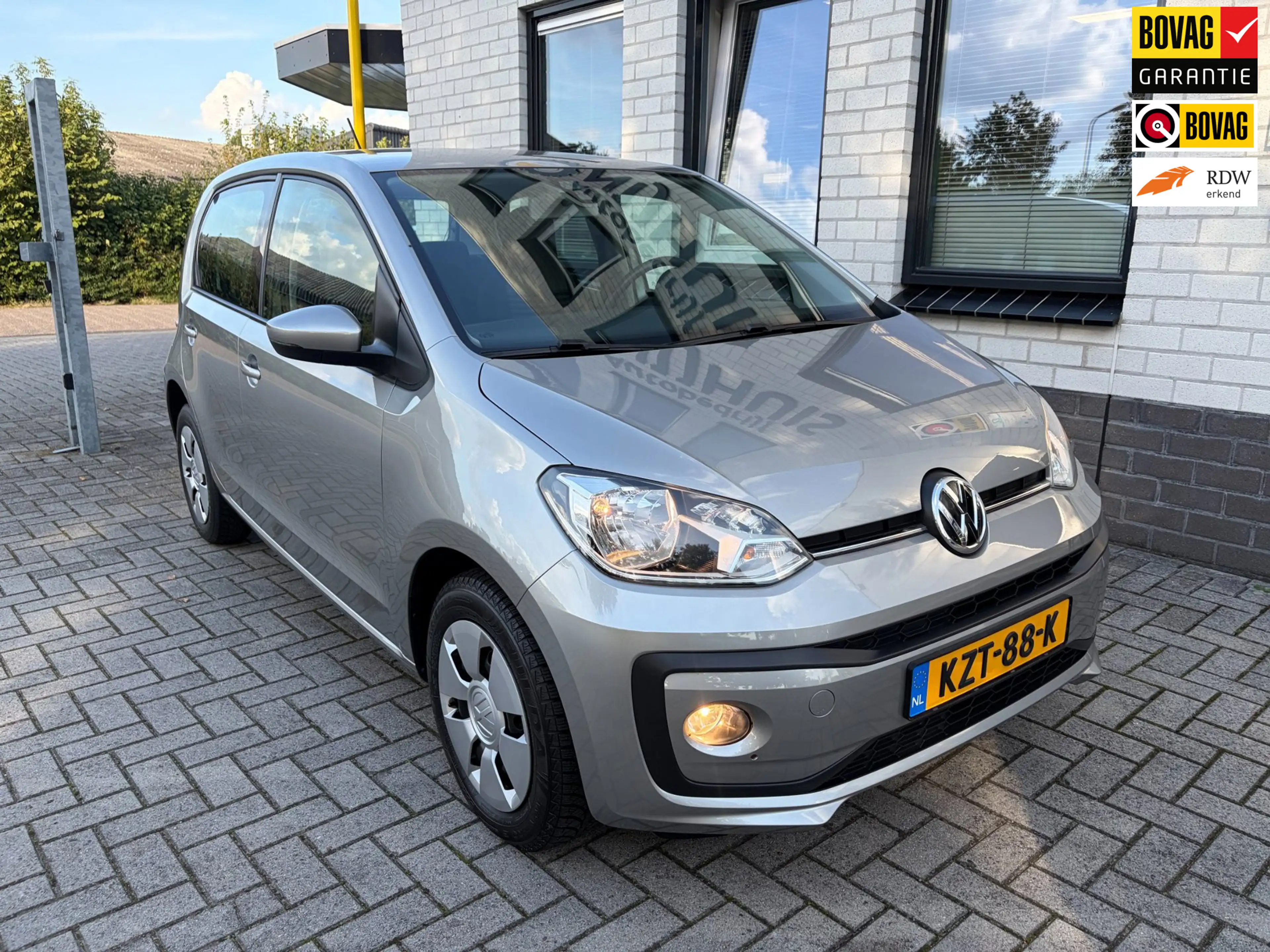 Volkswagen up! 1.0 BMT up! beats / PDC Achter / Handsfree / Airco