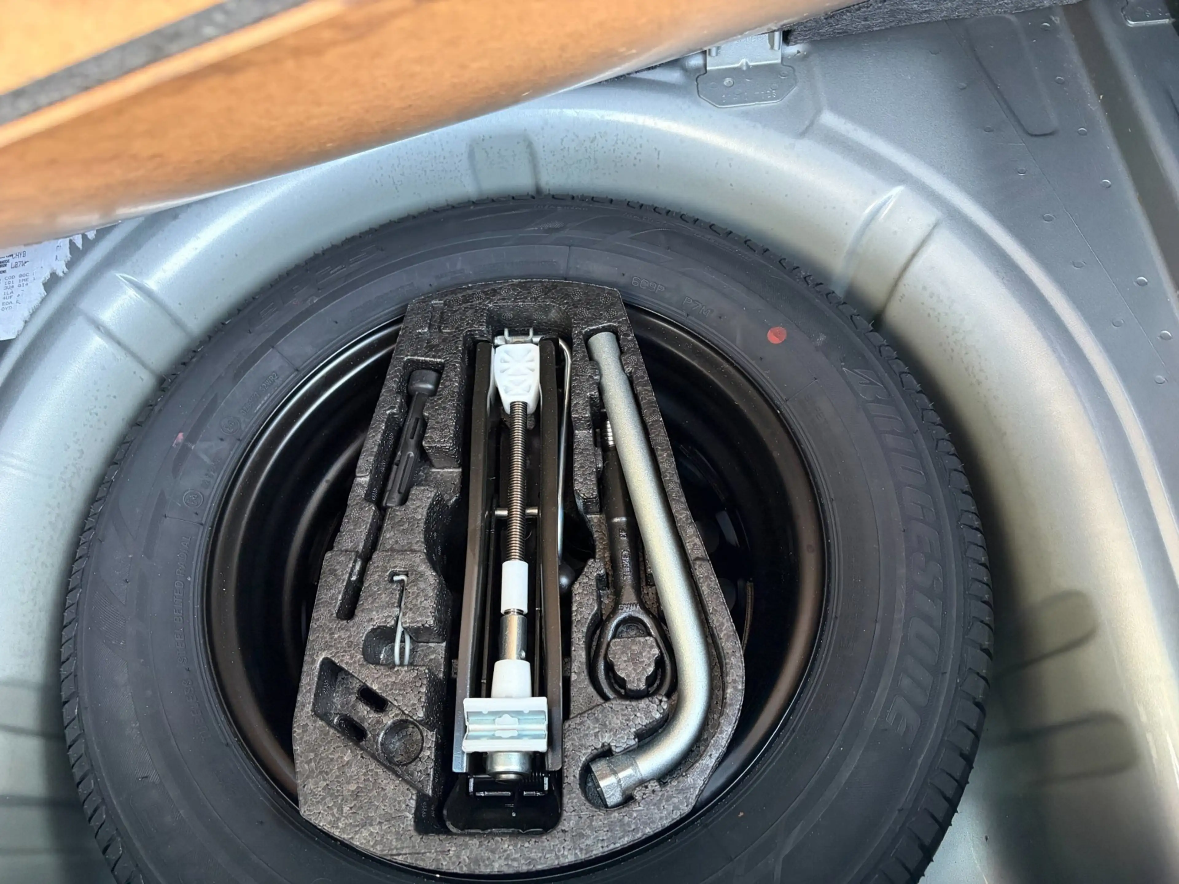 Volkswagen up! 1.0 BMT up! beats / PDC Achter / Handsfree / Airco — photo 10